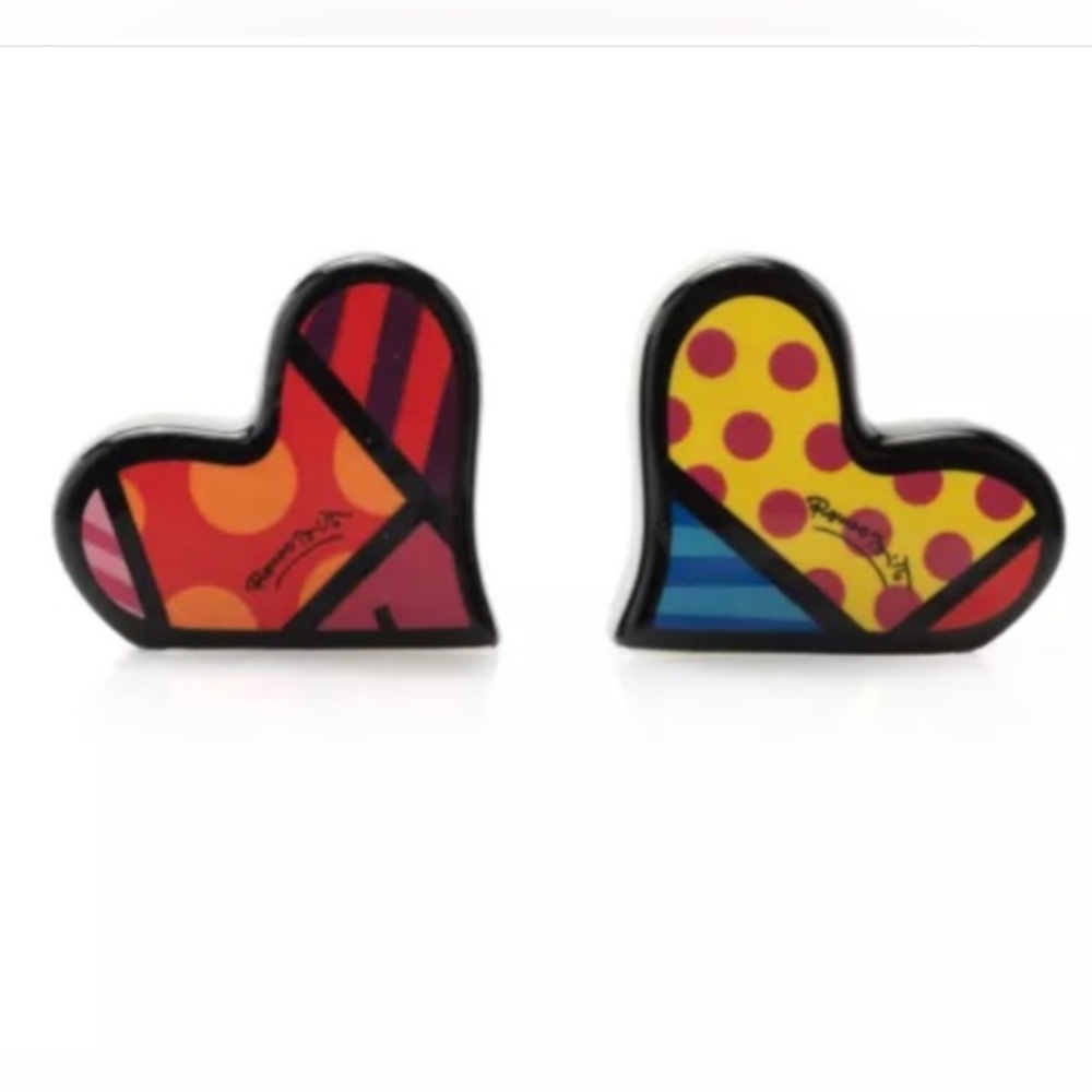 Britto Heart Salt & Pepper Shaker Set - Picture 2 of 4